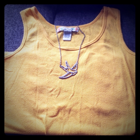 $38 Love Change | Large | Posie Yellow Tank | - Picture 3 of 4